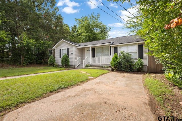 2001 E Lake, Tyler, TX 75701