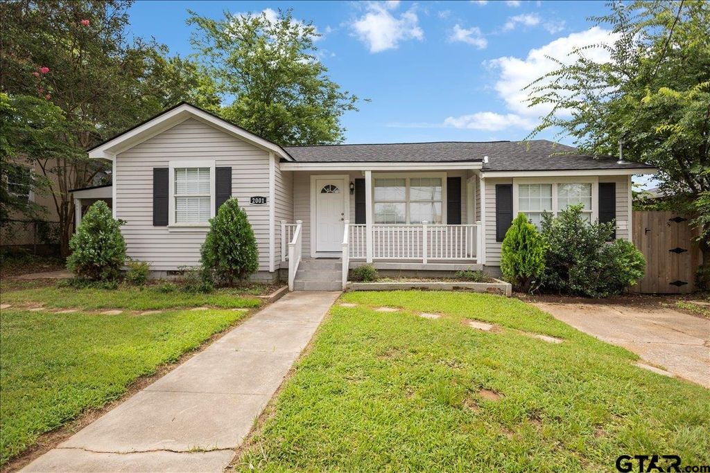 2001 E Lake, Tyler, TX 75701