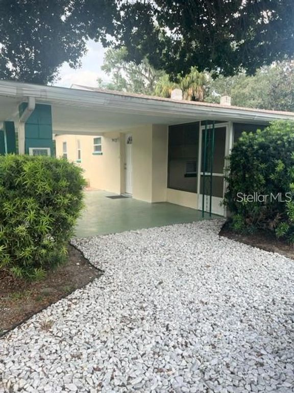 2185 FLORENCE ROAD, Mount Dora, FL 32757