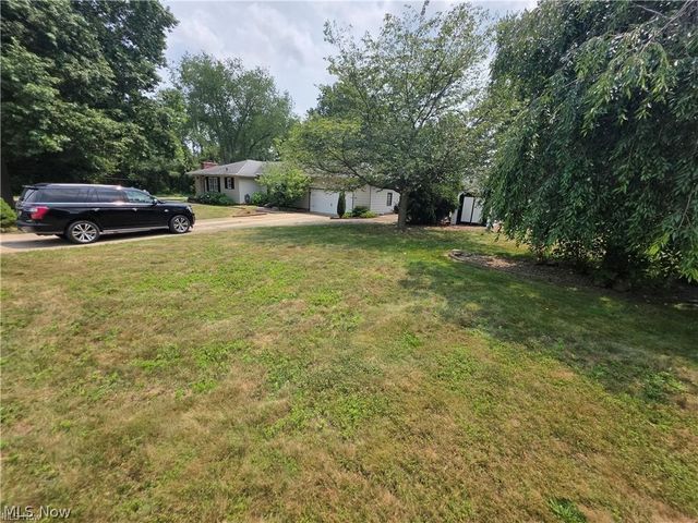 490 Bonshire Road, Akron, OH 44319