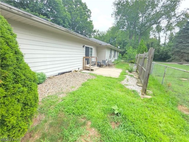 490 Bonshire Road, Akron, OH 44319