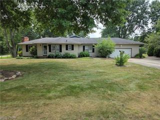 490 Bonshire Road, Akron, OH 44319