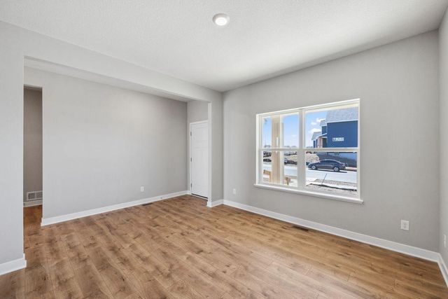 6090 Jensen Avenue South, Cottage Grove, MN 55016