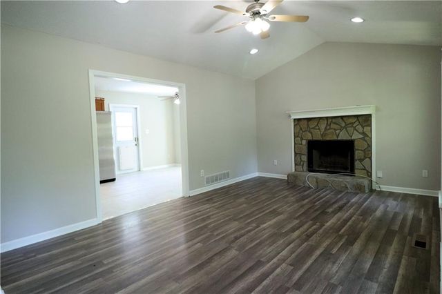 192 Deerfield Drive, Hiram, GA 30141
