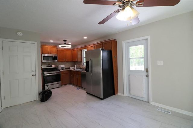 192 Deerfield Drive, Hiram, GA 30141