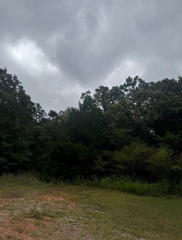 15 E Comanche Road, Norman, OK 73026