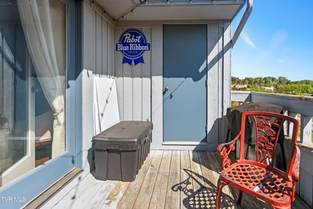 100 Wonderland Drive 5d, Abingdon, VA 24211