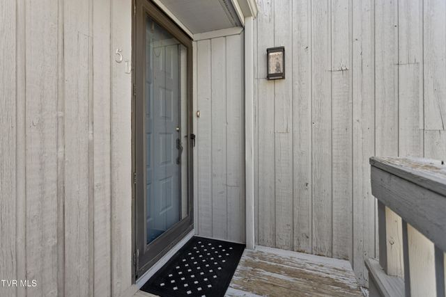 100 Wonderland Drive 5d, Abingdon, VA 24211