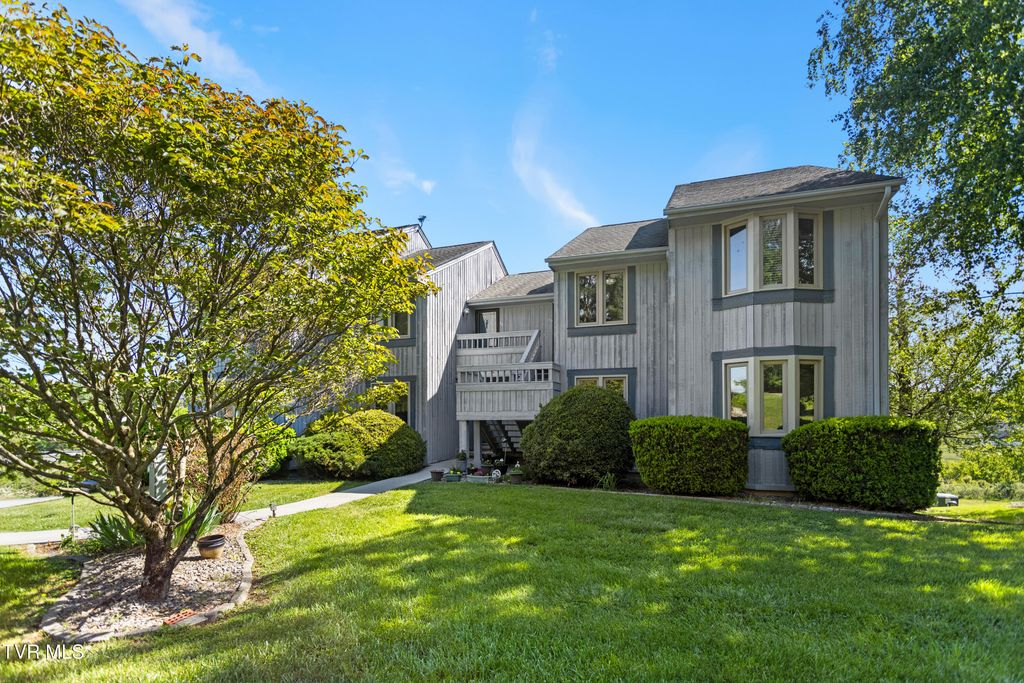 100 Wonderland Drive 5d, Abingdon, VA 24211