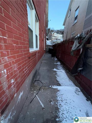 812 Wyandotte Street, Bethlehem City, PA 18015