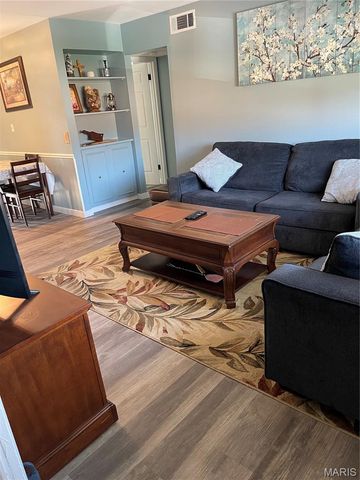 7916 Camelot Lane 4, Crestwood, MO 63123