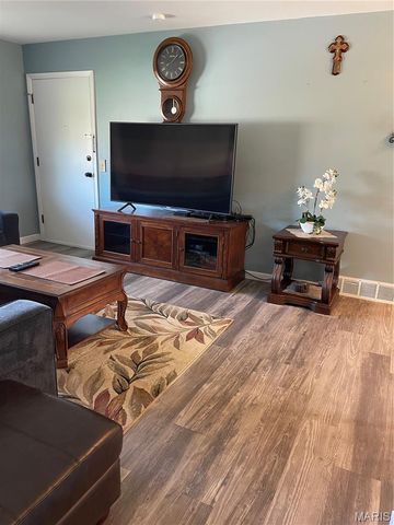 7916 Camelot Lane 4, Crestwood, MO 63123