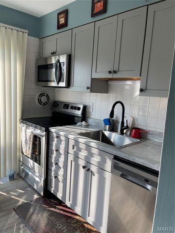 7916 Camelot Lane 4, Crestwood, MO 63123