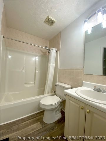 5715 Walkabout Road, Hope Mills, NC 28348