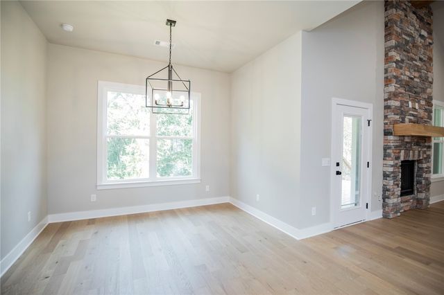 19 Nairn Lane, Bella Vista, AR 72715