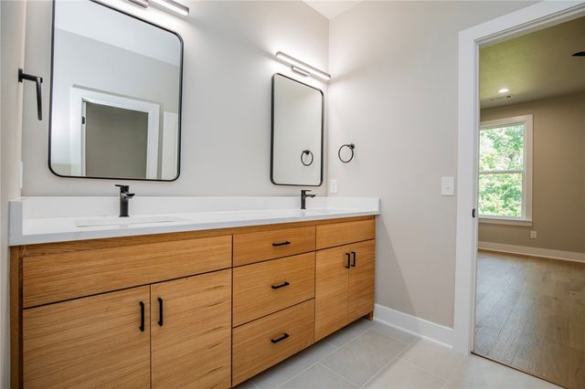 19 Nairn Lane, Bella Vista, AR 72715