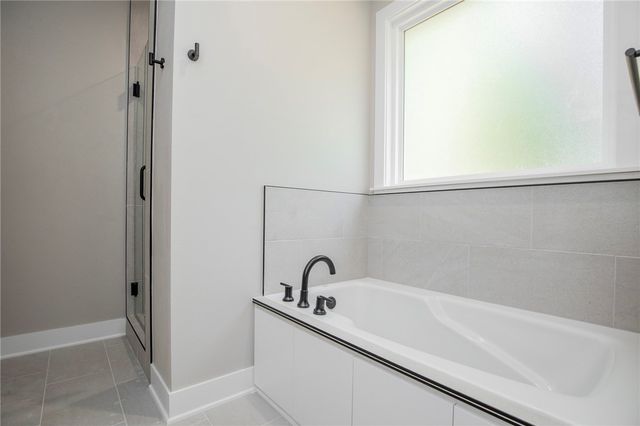 19 Nairn Lane, Bella Vista, AR 72715