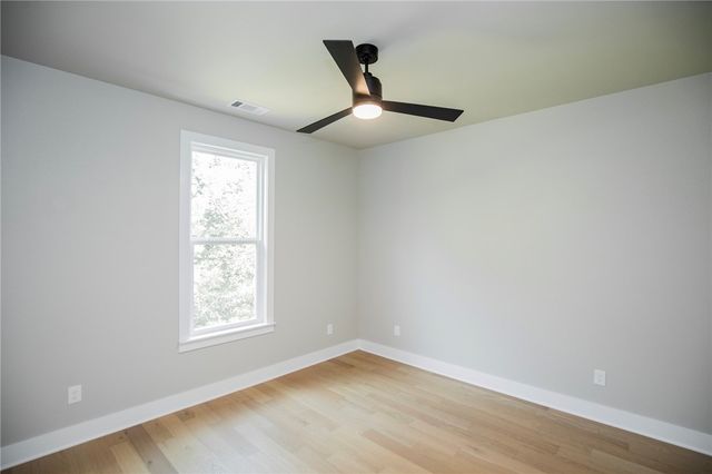 19 Nairn Lane, Bella Vista, AR 72715