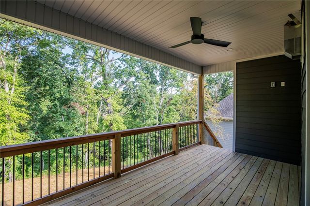 19 Nairn Lane, Bella Vista, AR 72715