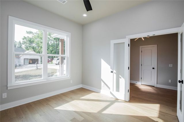 19 Nairn Lane, Bella Vista, AR 72715