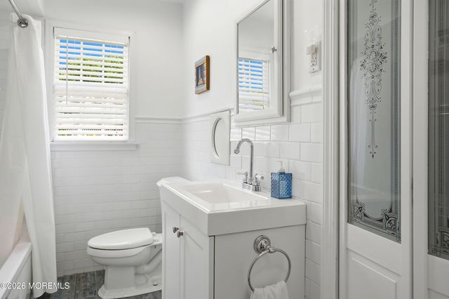 1209 Barton Avenue, Point Pleasant, NJ 08742