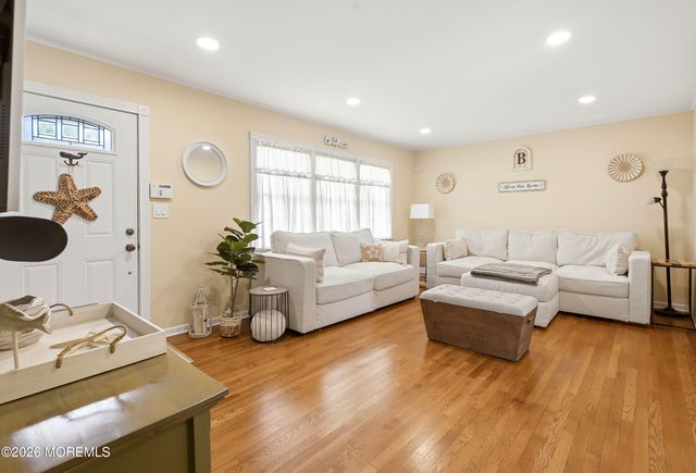 1209 Barton Avenue, Point Pleasant, NJ 08742