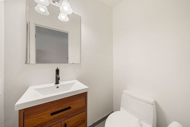 370 Columbus Ave B, Boston, MA 02116