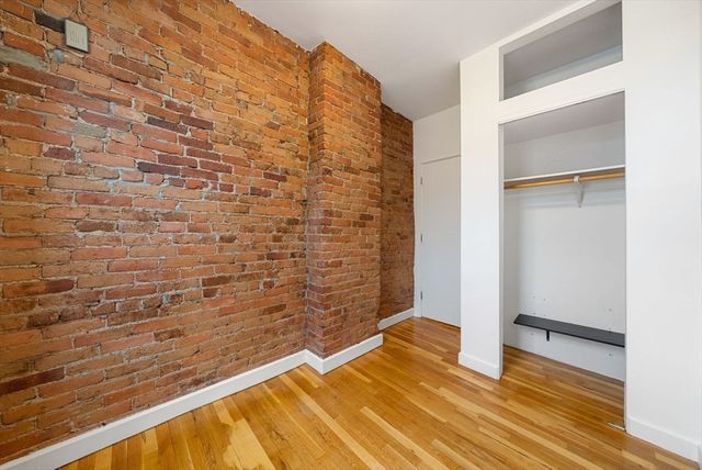 370 Columbus Ave B, Boston, MA 02116