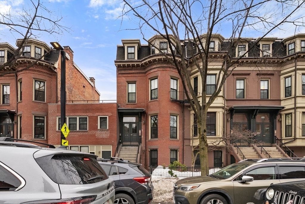 370 Columbus Ave B, Boston, MA 02116