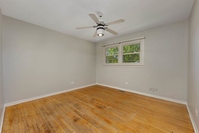 1403 E Lowden Avenue, Wheaton, IL 60189