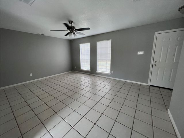7931 Catalpa Street, Texas City, TX 77591