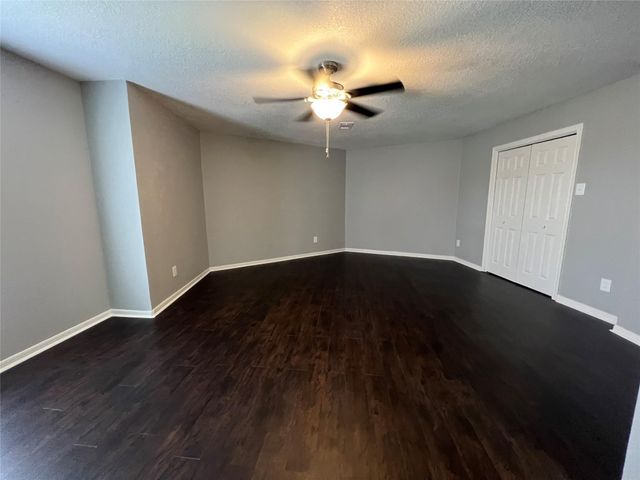 7931 Catalpa Street, Texas City, TX 77591