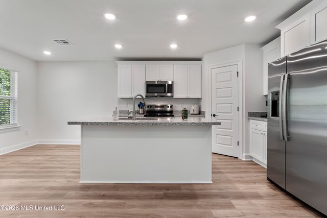 6304 Annie Cove, Ocean Springs, MS 39564