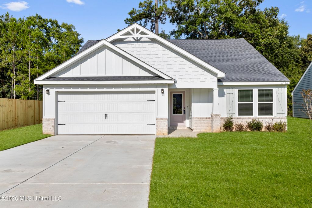 6304 Annie Cove, Ocean Springs, MS 39564