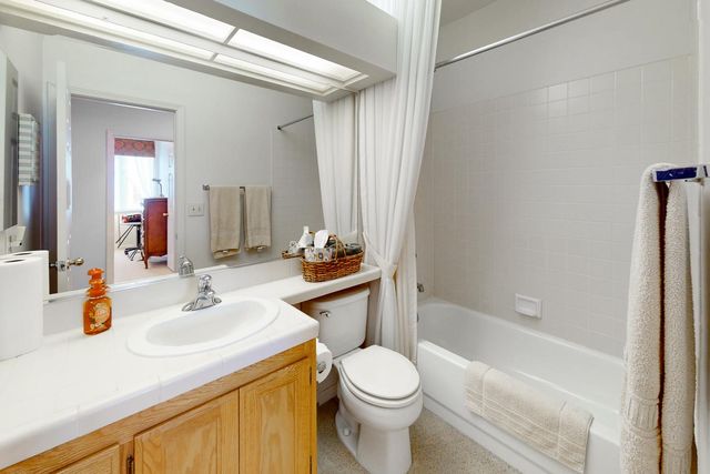 1335 Jamie Dr, Yuba City, CA 95993