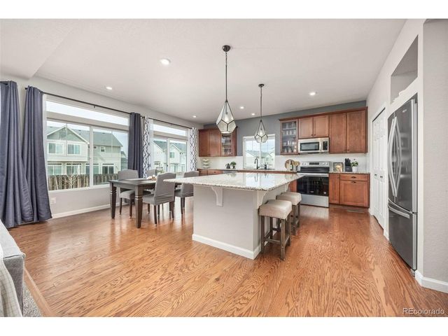 119 S Oak Hill Ct, Aurora, CO 80018