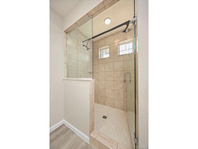 119 S Oak Hill Ct, Aurora, CO 80018