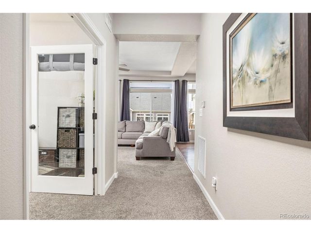 119 S Oak Hill Ct, Aurora, CO 80018