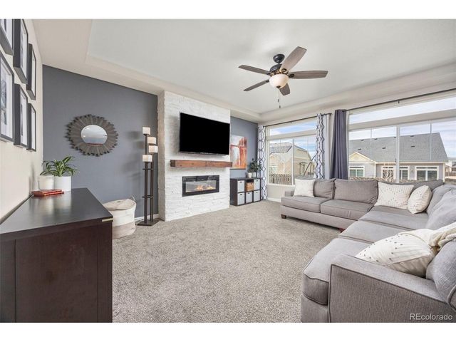 119 S Oak Hill Ct, Aurora, CO 80018