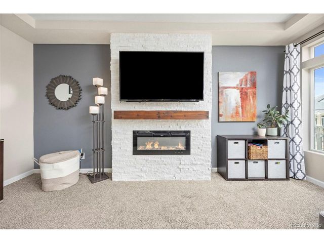 119 S Oak Hill Ct, Aurora, CO 80018