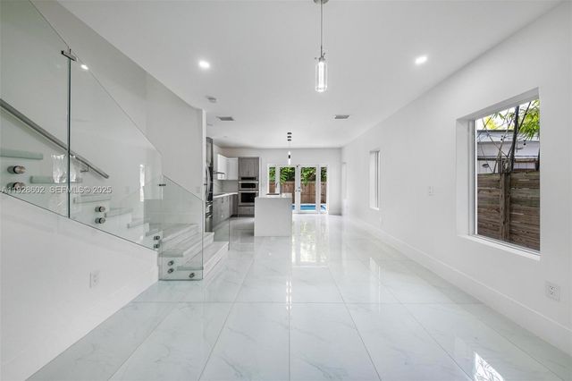 3142 Carter St 3142, Miami, FL 33133