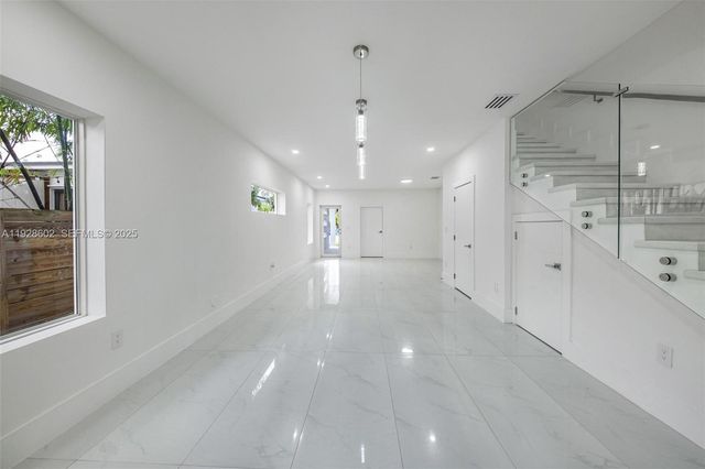 3142 Carter St 3142, Miami, FL 33133