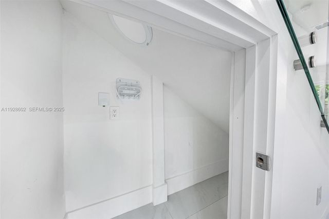 3142 Carter St 3142, Miami, FL 33133