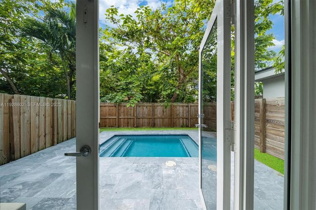 3142 Carter St 3142, Miami, FL 33133