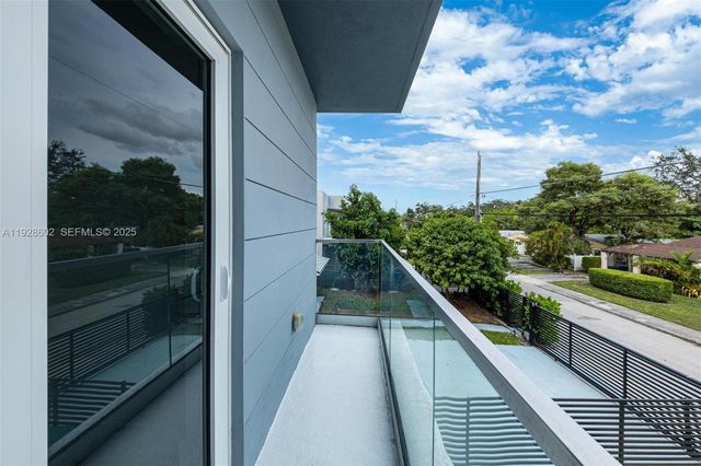 3142 Carter St 3142, Miami, FL 33133