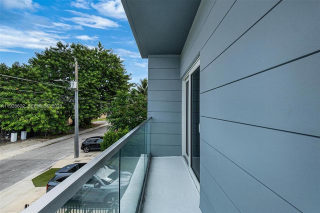 3142 Carter St 3142, Miami, FL 33133