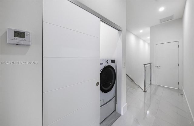 3142 Carter St 3142, Miami, FL 33133