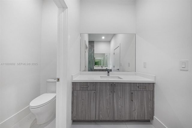 3142 Carter St 3142, Miami, FL 33133