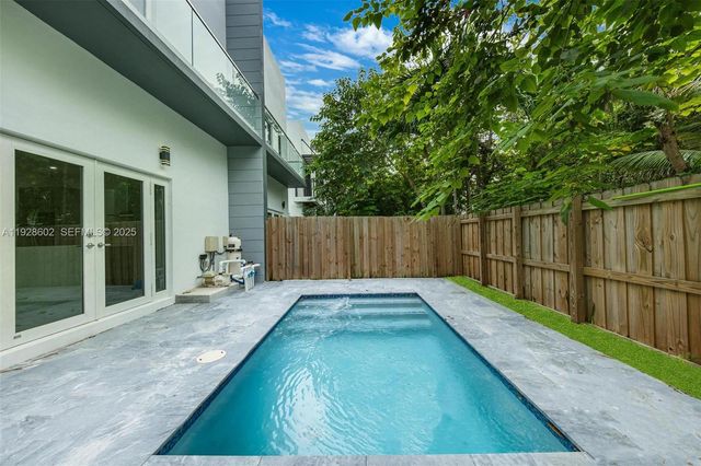 3142 Carter St 3142, Miami, FL 33133