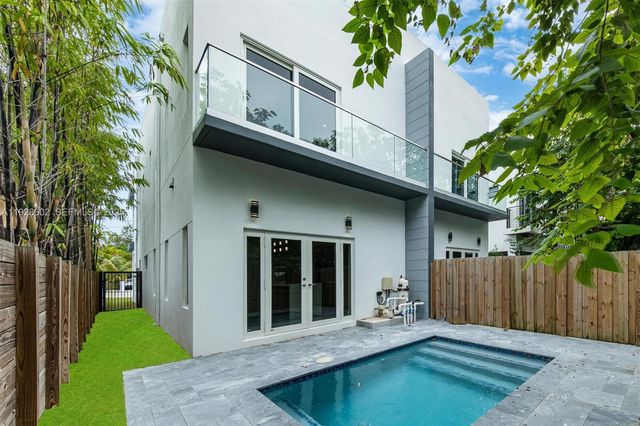 3142 Carter St 3142, Miami, FL 33133